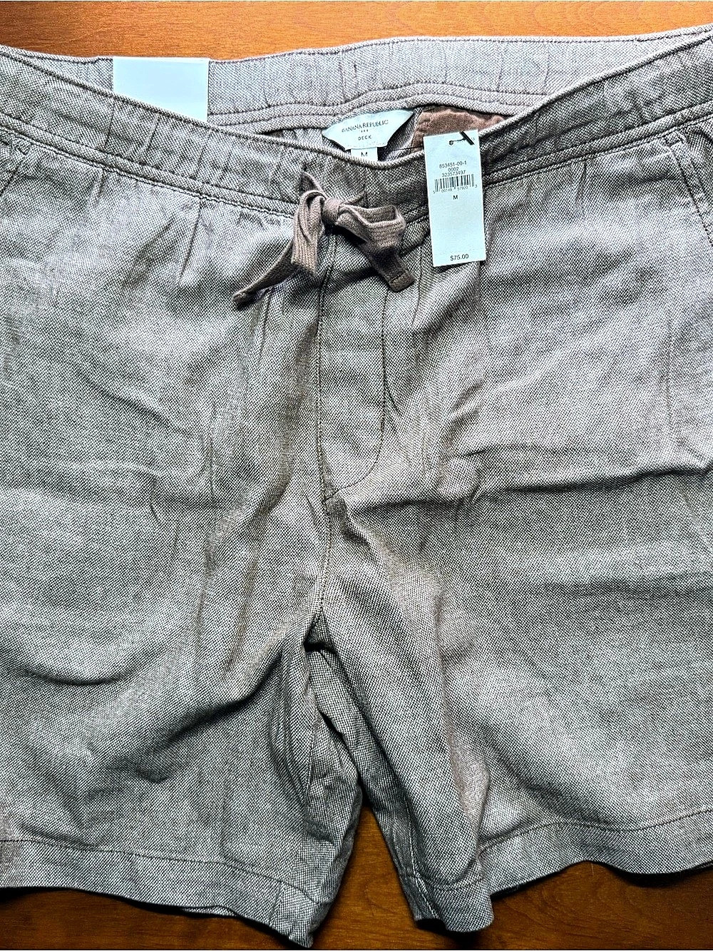 Banana Republic Deck 7" Short Gray/Brown Medium NWT
